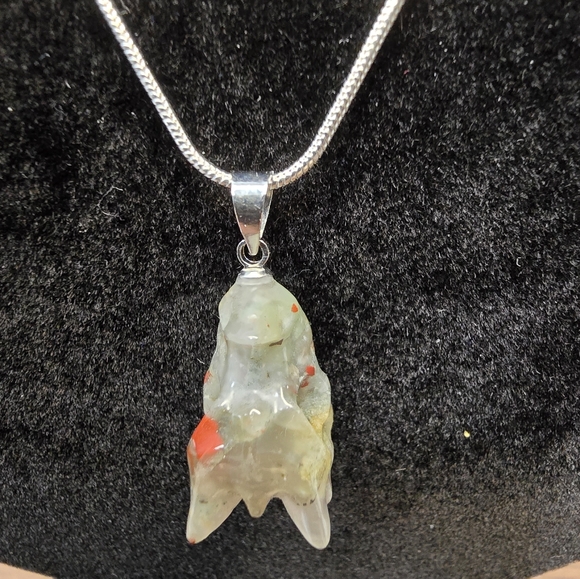 Dragon Blood Stone Crystal Dragon's Head Pendant - Picture 6 of 7